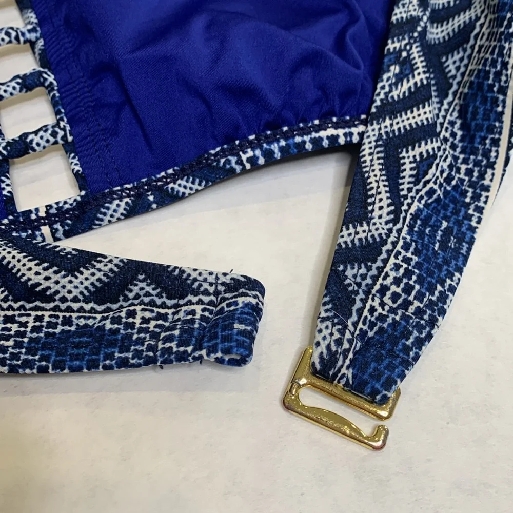 La Blanca Halter Bikini Top Size 6 Indigo Geometric Aztec Padded Peekaboo Front